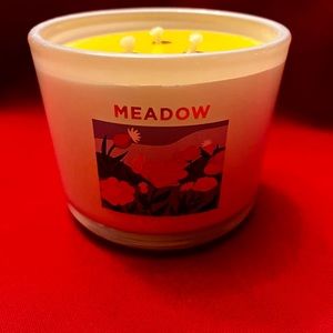 NIB Avon Meadow Candle